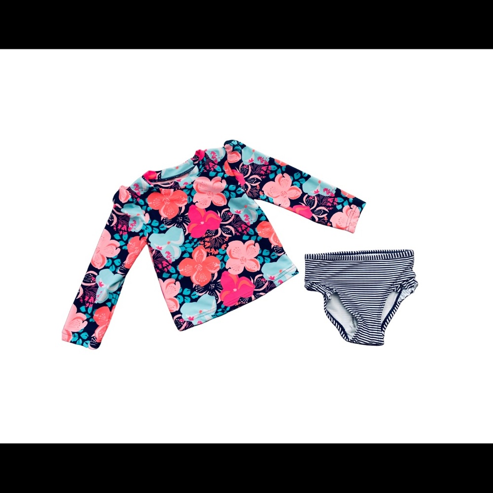 Swimsuit - Picture 2 of 3